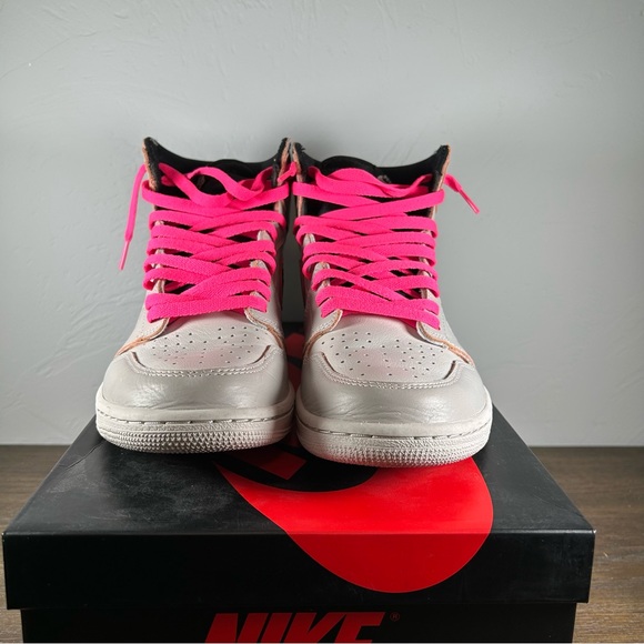 Jordan 1 Retro 1 High OG Defiant NYC to Paris Men's size 10 - Picture 2 of 10